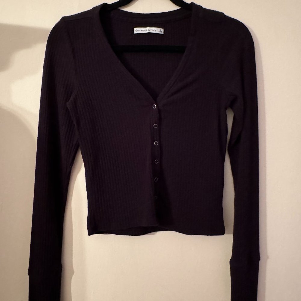 Abercrombie & Fitch Ribbed Button Up Cropped Long Sleeve - Sz. S
